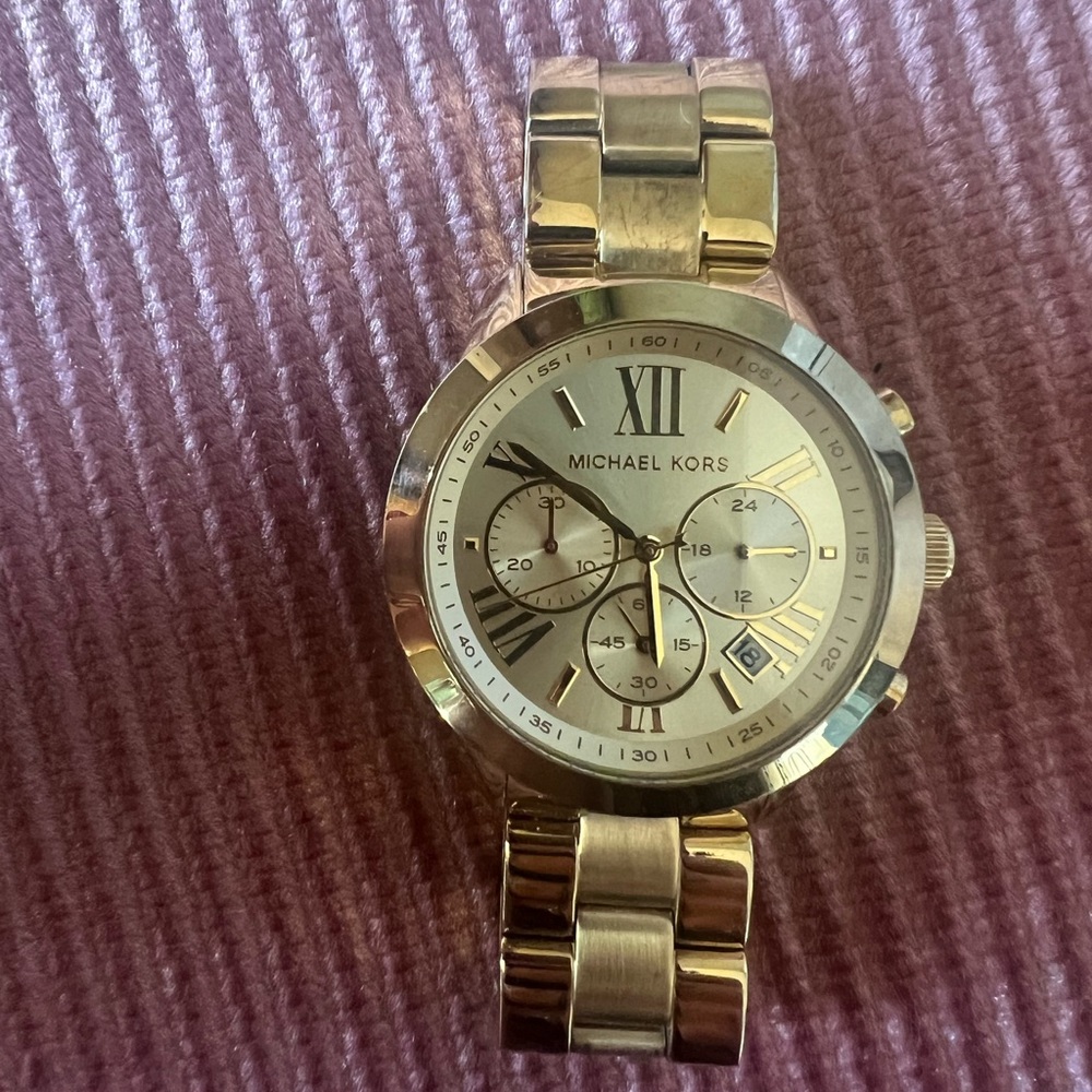 Michael kors worn only handful of times